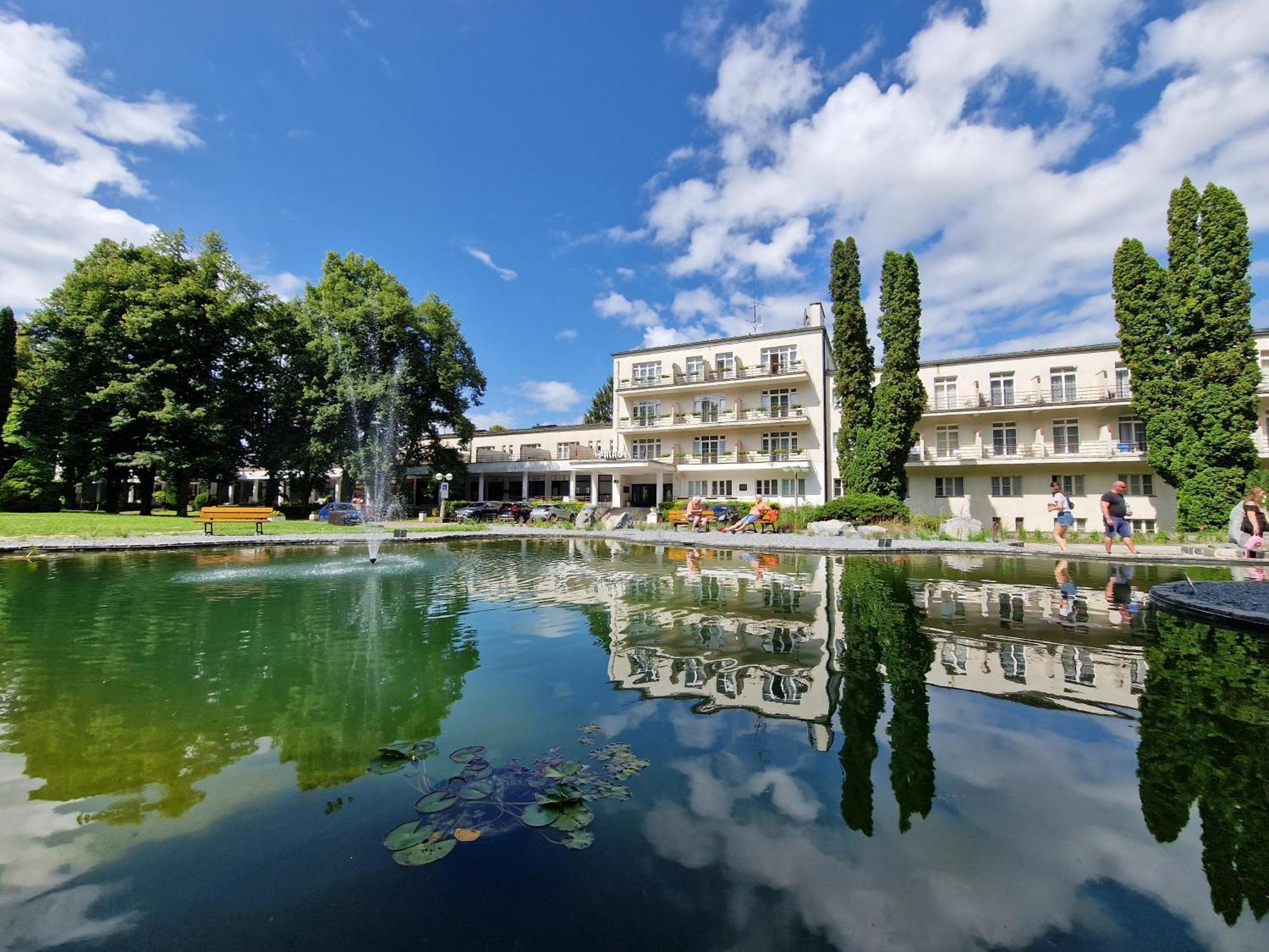 Hotel Palace - Kupele Sliac Ngoại thất bức ảnh