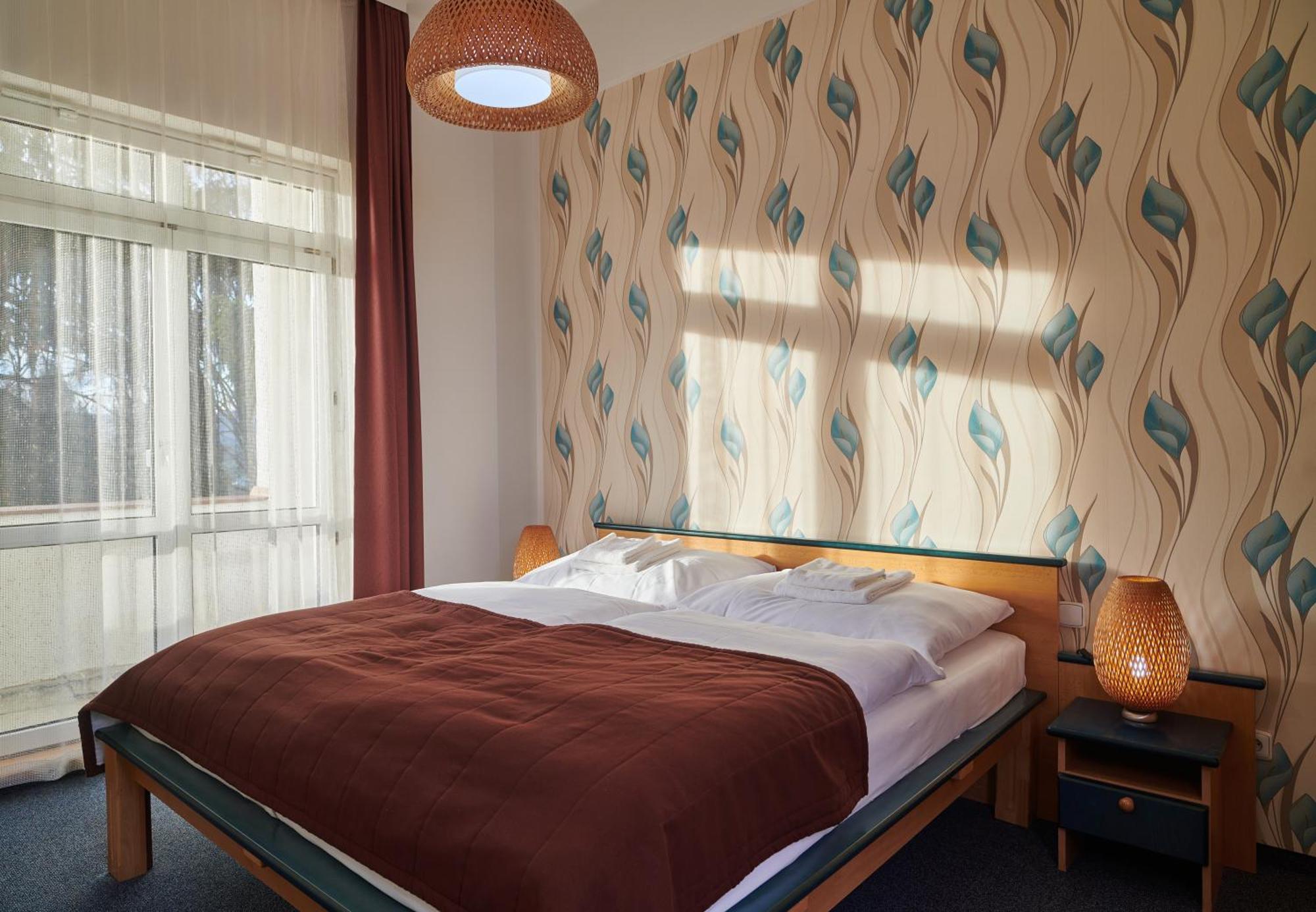 Hotel Palace - Kupele Sliac Ngoại thất bức ảnh