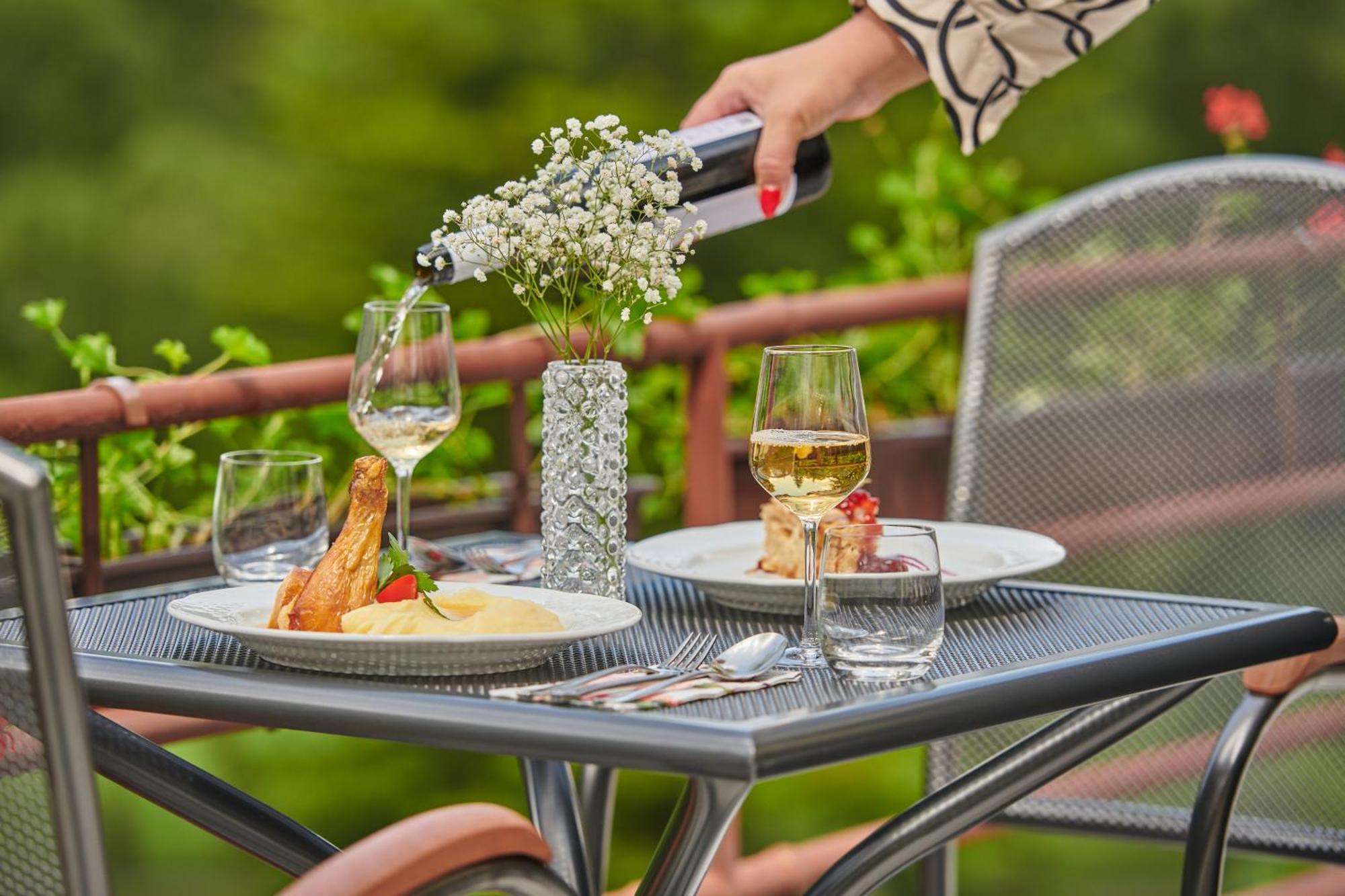 Hotel Palace - Kupele Sliac Ngoại thất bức ảnh