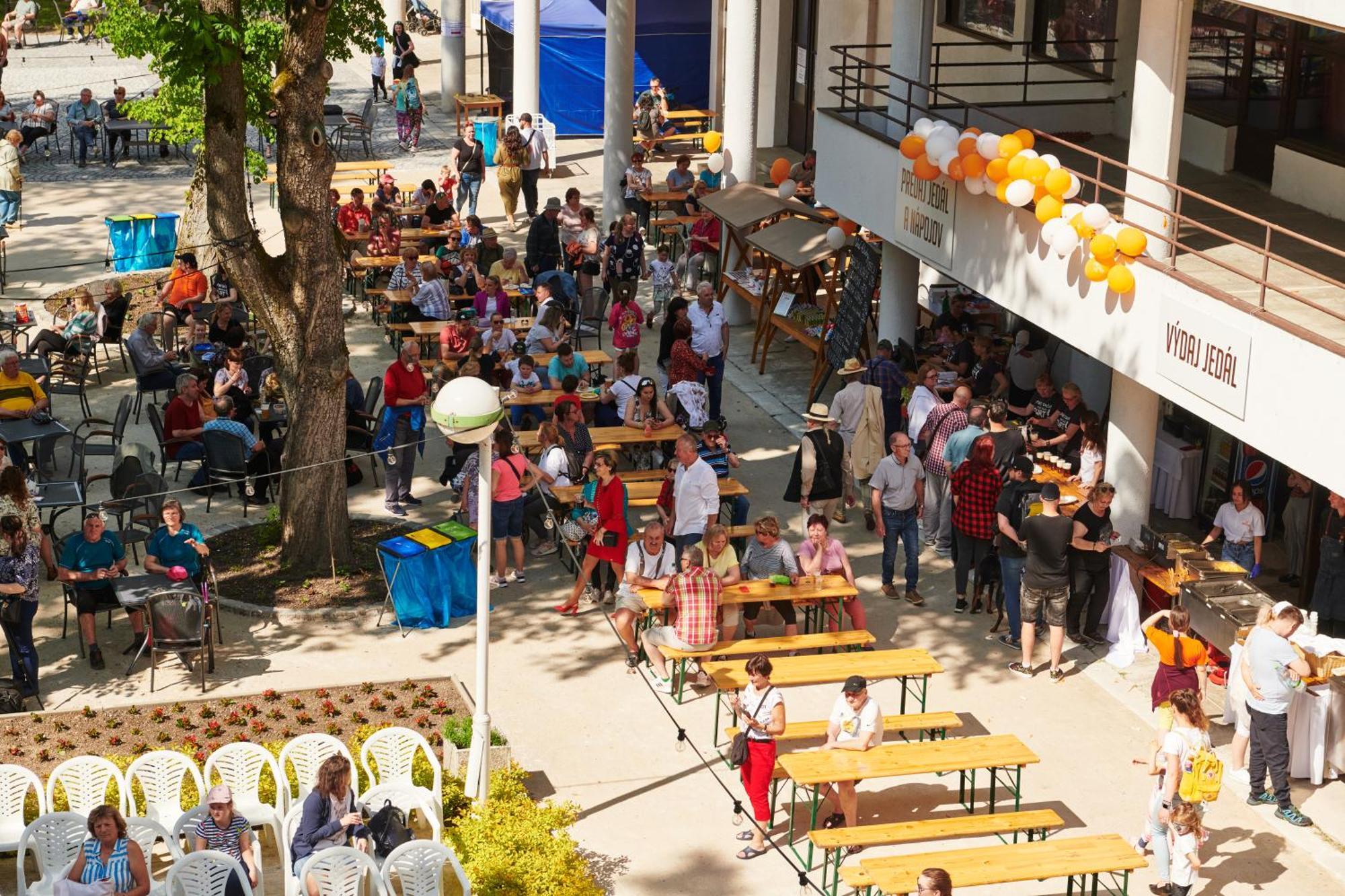 Hotel Palace - Kupele Sliac Ngoại thất bức ảnh