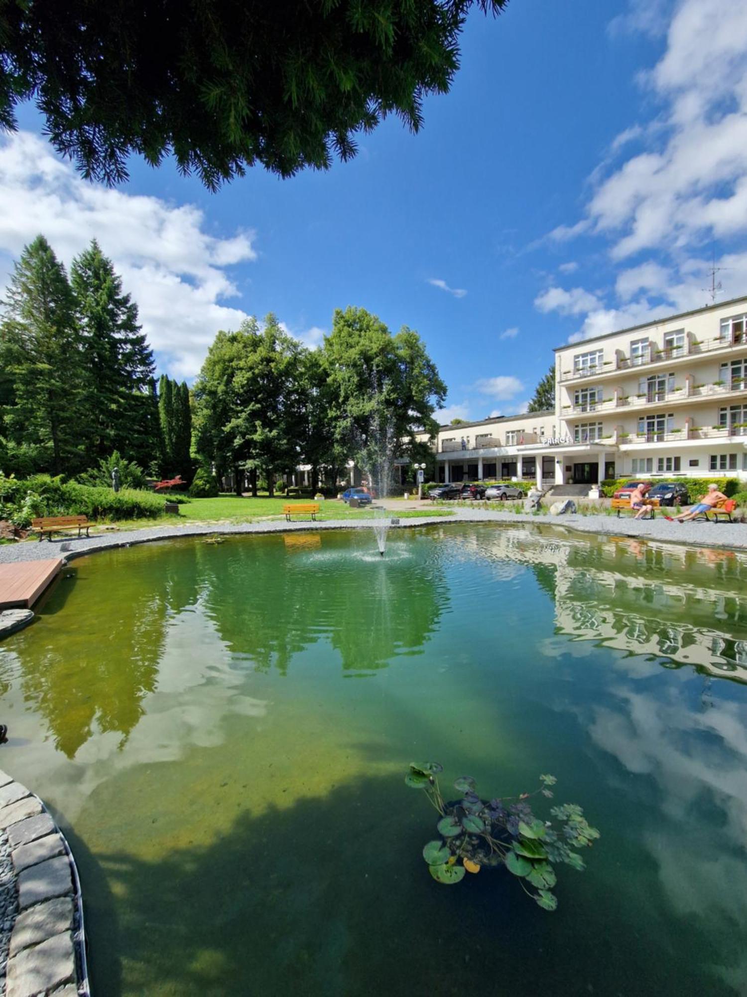 Hotel Palace - Kupele Sliac Ngoại thất bức ảnh
